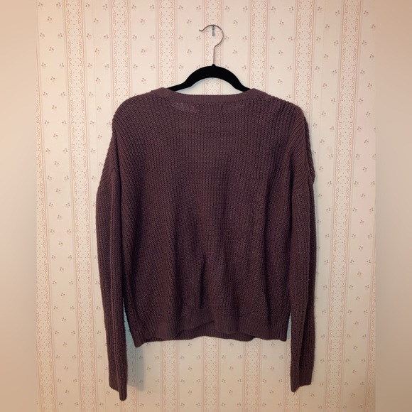 Cozy purple sweatshirt in great condition! Size large - Picture 1 of 4